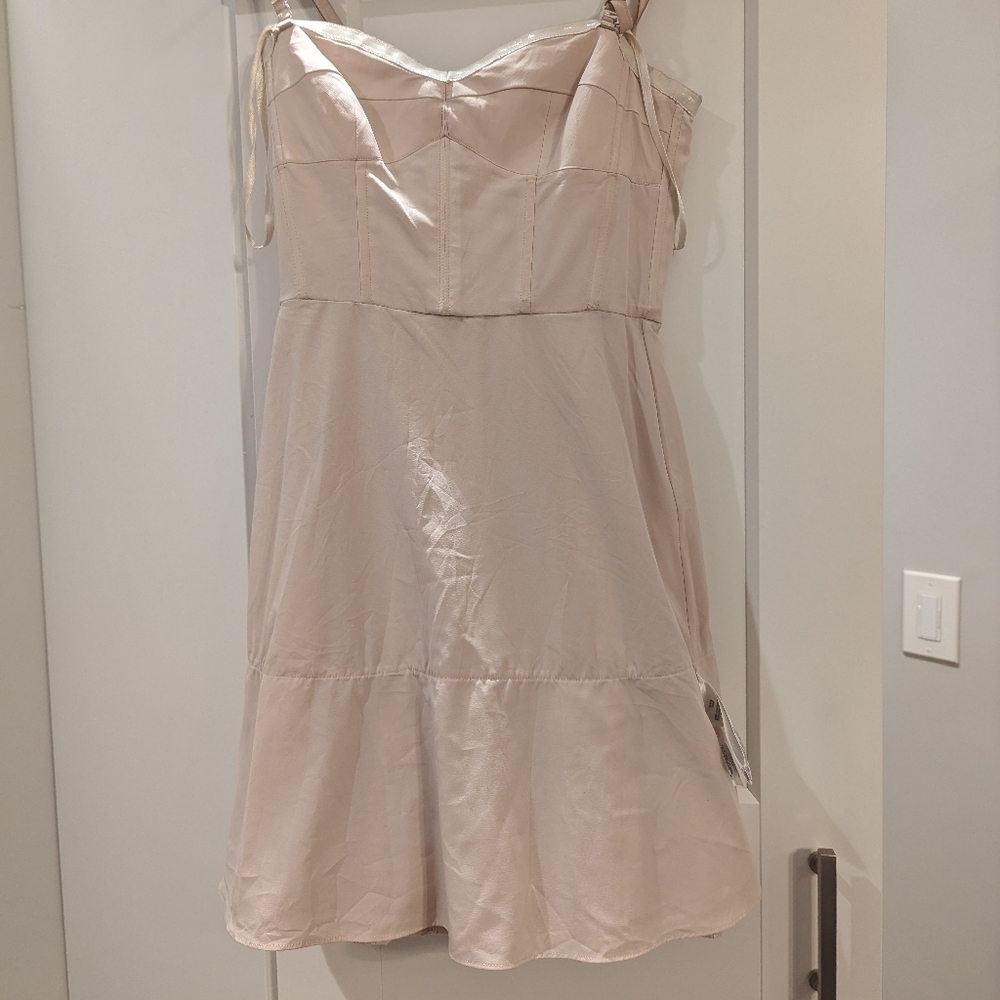 BCBGMaxAzria - Picture 8 of 16